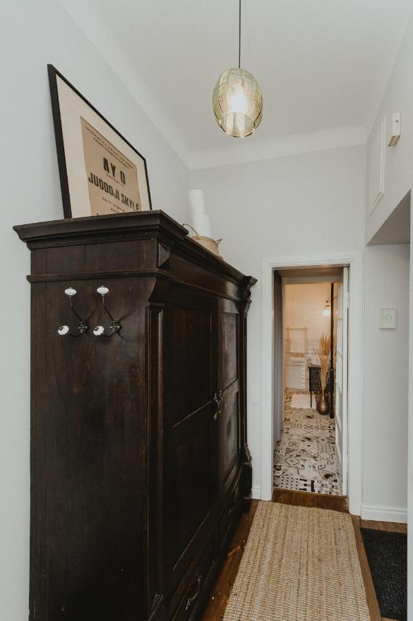 Cozy Apartment Near Zalgirio Arena By Urban Rent Kaunas Kültér fotó